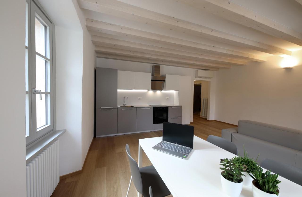 Palazzo Riccamboni Apartman Riva del Garda Kültér fotó