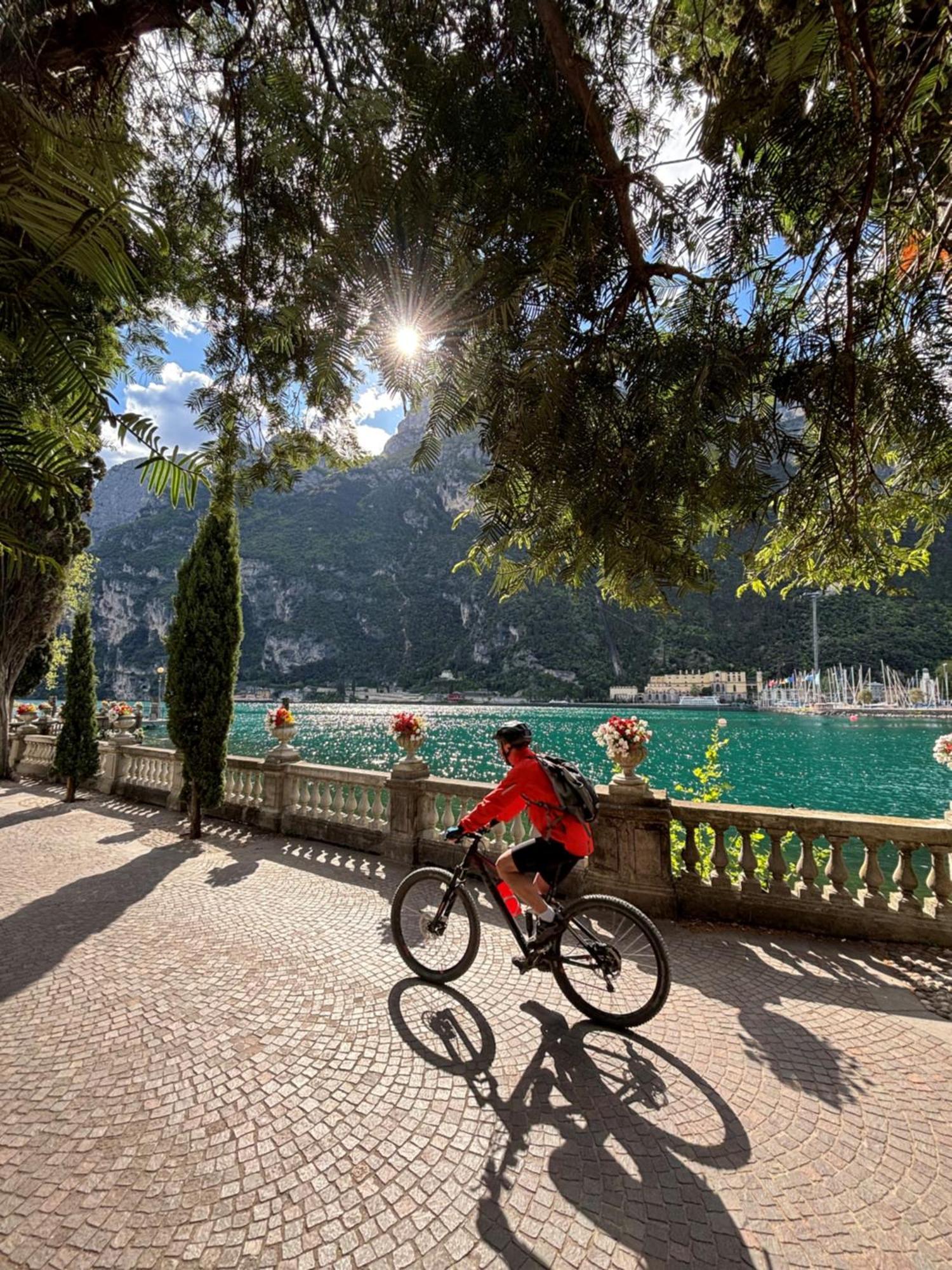 Palazzo Riccamboni Apartman Riva del Garda Kültér fotó